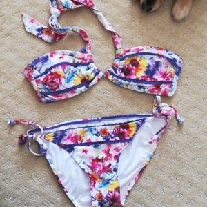 Floral bikini set